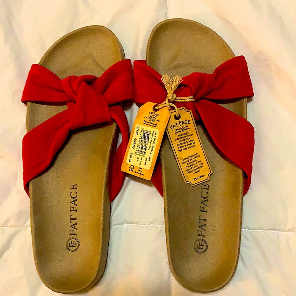 Footbed slider sandles